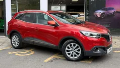 Red Used 2015 Renault Kadjar Dynamique SUV | £8,395 (Fair price)