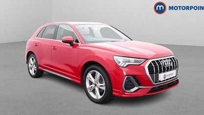 Używany Audi Q3 S-Line 150 KM (110 kW) 2023 Czerwony SUV