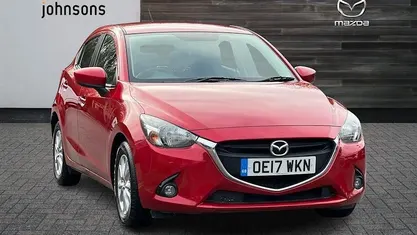 Used Mazda 2 75 HP (55 kW) 2017 Red Hatchback
