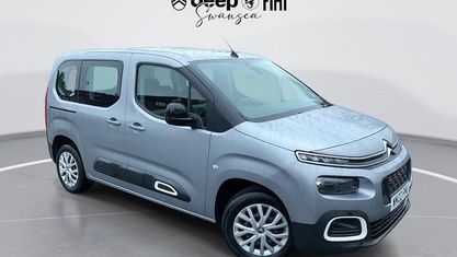 Second-hand Citroën Berlingo Feel 110 CP (80 kW) 2022 Gri Monovolum