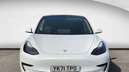 Usado Tesla Model 3 Standard Range 208 kW (283 HP) 2021 Branco Sedan