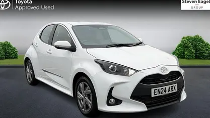 Used 2025 Toyota Yaris Hybrid Hatchback | £21,749 (Fair price)