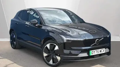 Usado Volvo EX30 Ultra 200 kW (272 HP) 2025 SUV