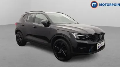 Begagnad Volvo XC40 Plus 163 HK (119 kW) 2025 SUV