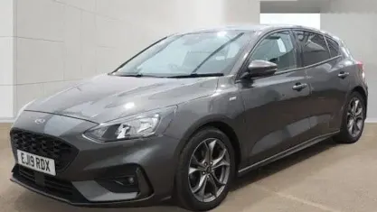 Used Ford Focus ST-Line 125 HP (91 kW) 2020 Hatchback