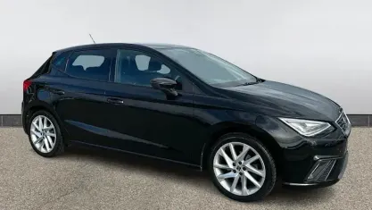 Usado Seat Ibiza FR 110 HP (80 kW) 2023 Preto Citadino
