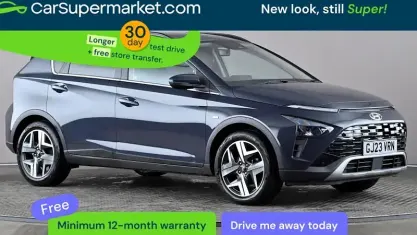 Usado Hyundai Bayon Premium 101 HP (74 kW) 2023 Cinzento SUV