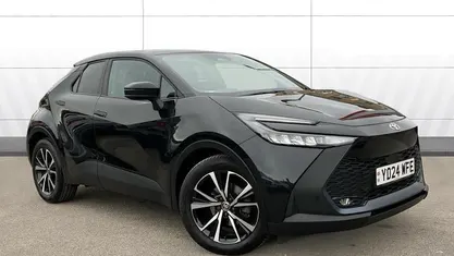 Used Toyota C-HR Design 140 HP (102 kW) 2026 SUV