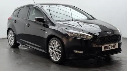 Used 2016 Ford Focus ST-Line Hatchback | £9,850 (Fair price)