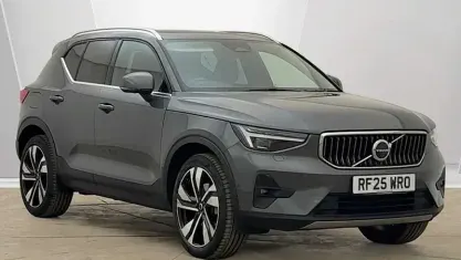 Używany Volvo XC40 Ultra 197 KM (144 kW) 2026 SUV