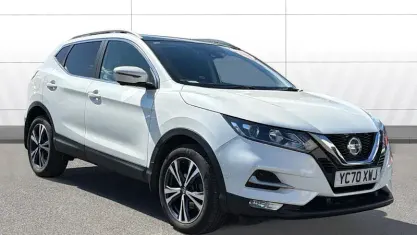 Used Nissan Qashqai N-Connecta 160 HP (117 kW) 2020 White SUV