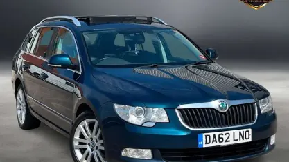 Used Skoda Superb Elegance 170 HP (125 kW) 2012 Blue Estate