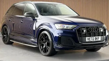 Used Audi Q7 Comfort 286 HP (210 kW) 2023 Blue SUV