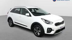 White Used 2022 Kia Niro 2 SUV | £16,399 (Fair price)