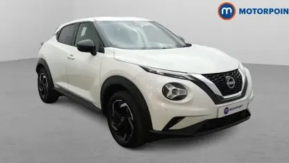 Used Nissan Juke N-Connecta 114 HP (83 kW) 2023 White SUV