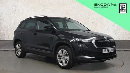 Used 2025 Skoda Karoq SE SUV | £23,266 (Super price)