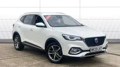 White Used 2022 MG HS Excite SUV | £13,284 (Fair price)
