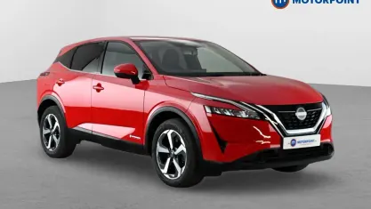 Used Nissan Qashqai N-Connecta 190 HP (139 kW) 2023 Red SUV