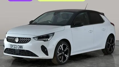 Used Vauxhall Corsa Edition 101 HP (74 kW) 2022 White Hatchback