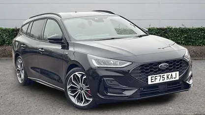 Black New 2025 Ford Focus ST-Line X Estate | £21,492 (Fair price)