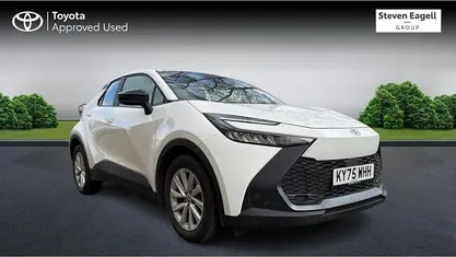 Used Toyota C-HR 140 HP (102 kW) 2026 SUV