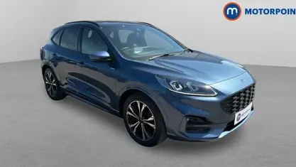 Usado Ford Kuga ST-Line X 190 HP (139 kW) 2023 Azul SUV