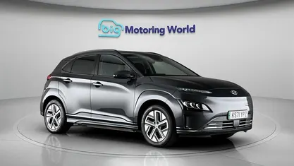 Begagnad Hyundai Kona Premium 150 kW (204 HK) 2022 Grå SUV