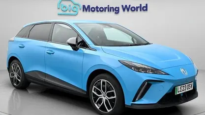 Begagnad MG MG4 EV Trophy 150 kW (204 HK) 2025 Halvkombi