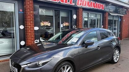 Usado Mazda 3 Inclusive 150 HP (110 kW) 2018 Cinzento Citadino