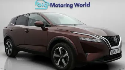 Used Nissan Qashqai N-Connecta 140 HP (102 kW) 2023 Red SUV