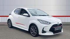 White Used 2022 Toyota Yaris Hybrid Hatchback | £17,079 (Fair price)