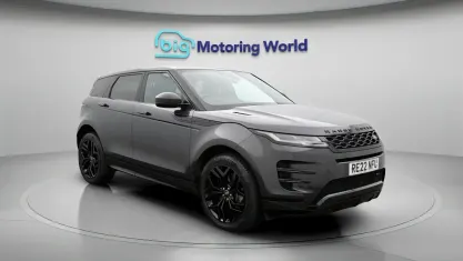 Begagnad Land Rover Range Rover evoque SE Dynamic 309 HK (227 kW) 2022 Grå SUV