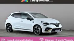 White Used 2022 Renault Clio V Engineered Hatchback | £16,697 (Fair price)