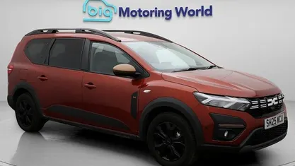 Used 2025 Dacia Jogger Extreme MPV | £20,630 (Fair price)