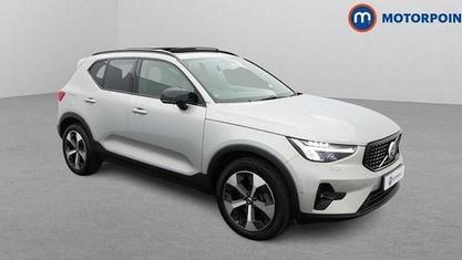 Usado Volvo XC40 Ultimate 197 HP (144 kW) 2023 Prateado SUV