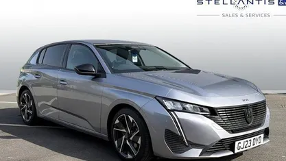 Used Peugeot 308 Allure Premium 131 HP (96 kW) 2023 Hatchback