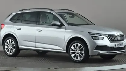 Gebraucht Skoda Kamiq SE Drive 95 PS (69 kW) 2023 Silber SUV
