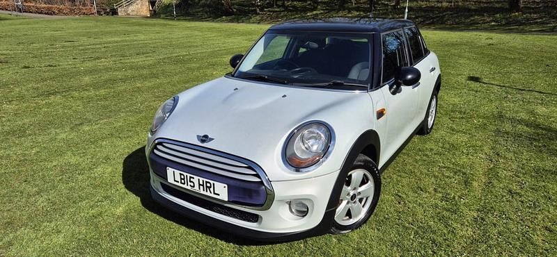 Used Mini Cooper D Hatch 2015 Silver Hatchback