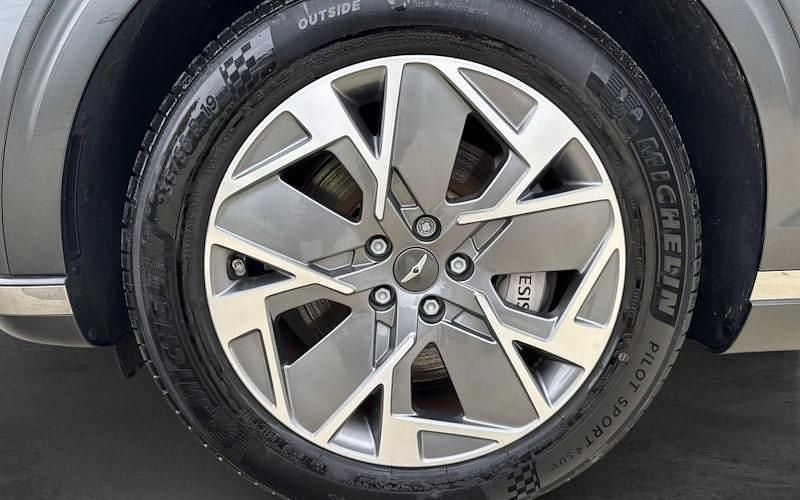 Used Genesis GV70 Sport 359 kW (489 HP) 2024 SUV