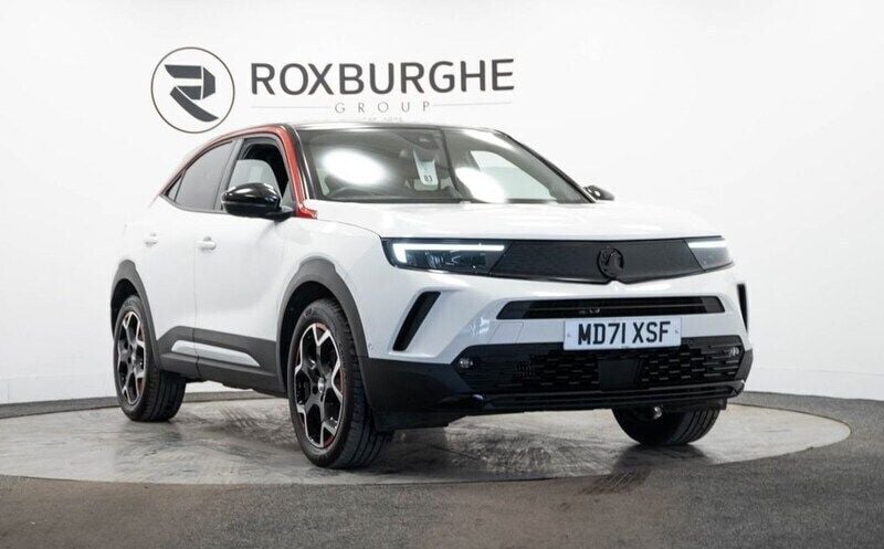 White Used 2022 Vauxhall Mokka SRi SUV | £13,199 (Good price) - Image 1/4