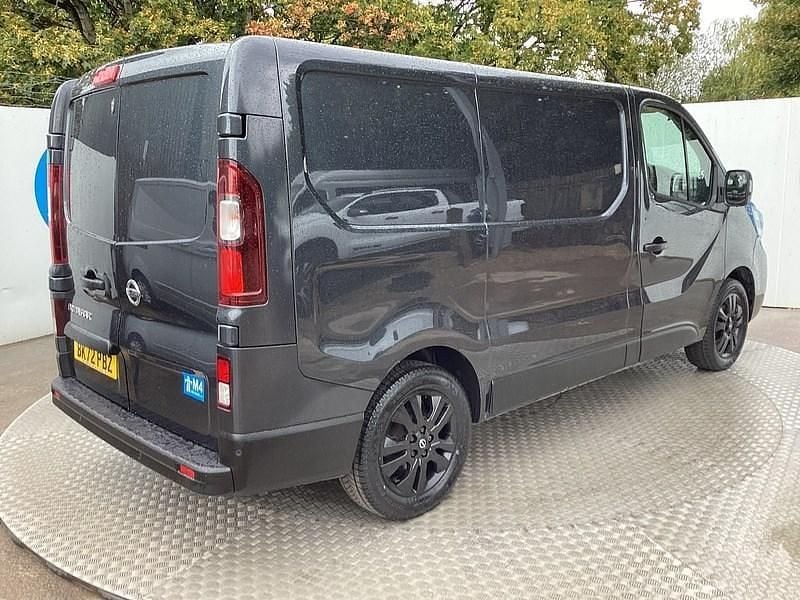 Used Nissan Primastar Acenta 110 HP (80 kW) 2022 Grey MPV