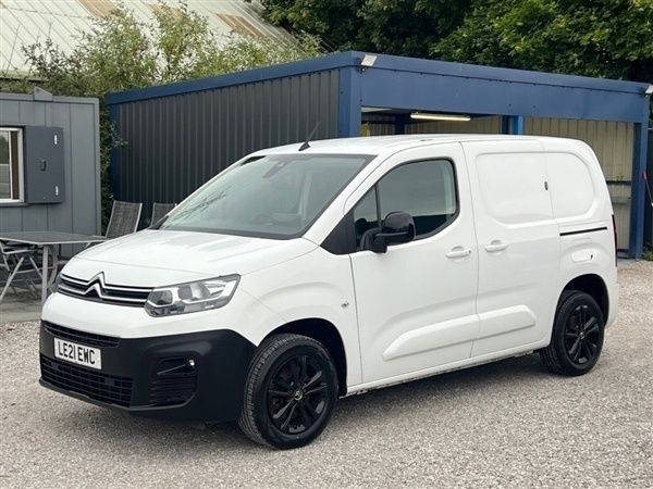 White Used 2021 Citroën Berlingo MPV | £11,394 (Expensive) - Image 1/1