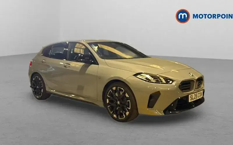 Begagnad BMW M135 300 HK (220 kW) 2025 Halvkombi