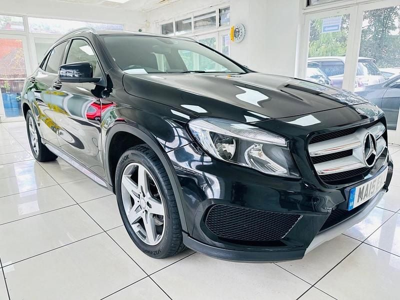 Black Used 2015 Mercedes GLA220 AMG line SUV | £10,400 (Fair price) - Image 1/4