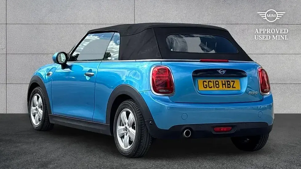 Used Mini Cooper Cabriolet 134 HP (98 kW) 2018 Blue Cabriolet