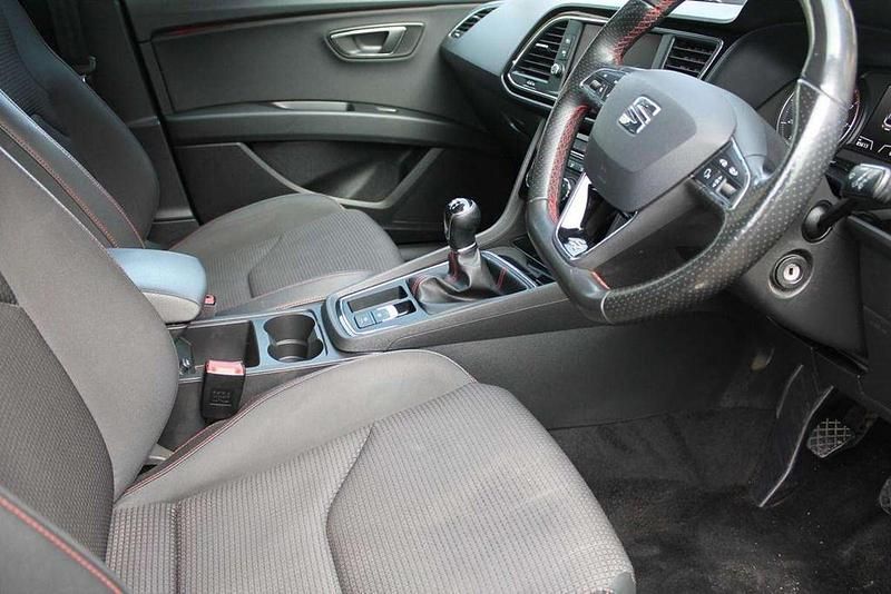 Used Seat Leon FR 125 HP (91 kW) 2017 Estate