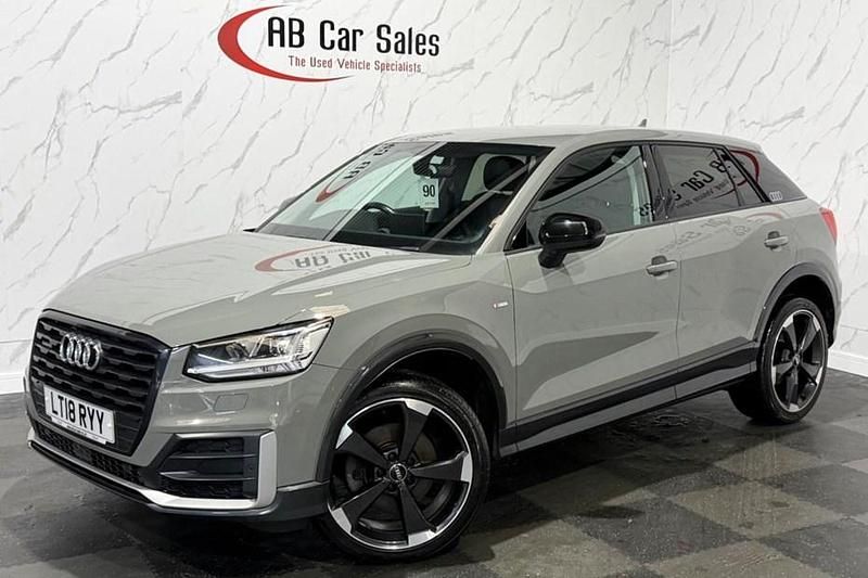 Used Audi Q2 Comfort 190 HP (139 kW) 2018 Grey SUV