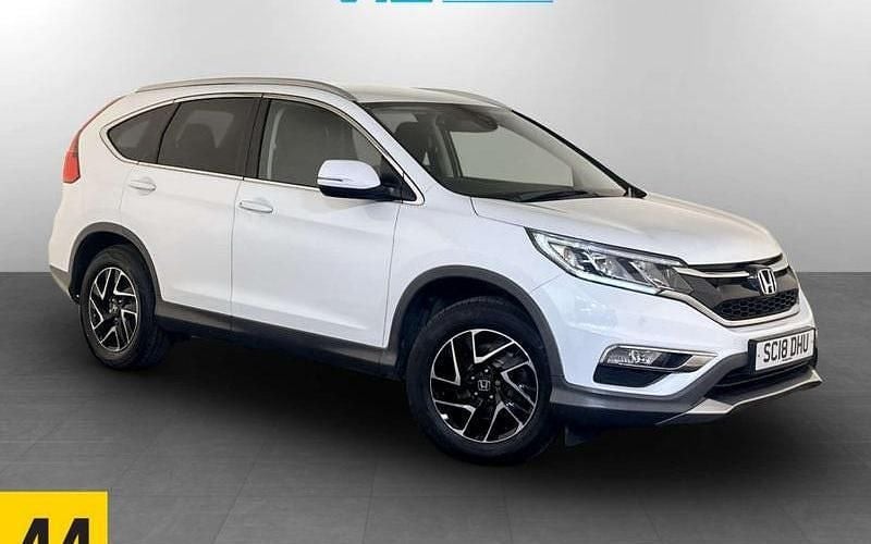 White Used 2018 Honda CR-V SE Plus SUV | £12,995 (Fair price) - Image 1/2