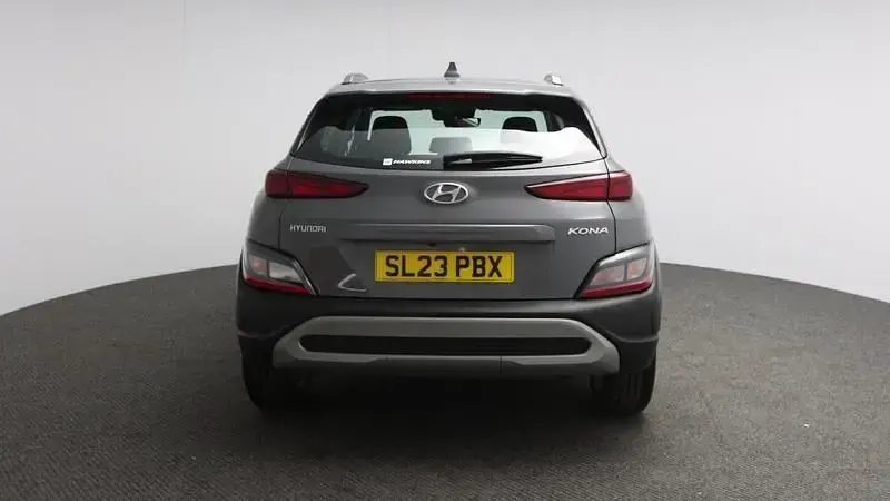 Gebraucht Hyundai Kona SE 120 PS (88 kW) 2023 Grau SUV