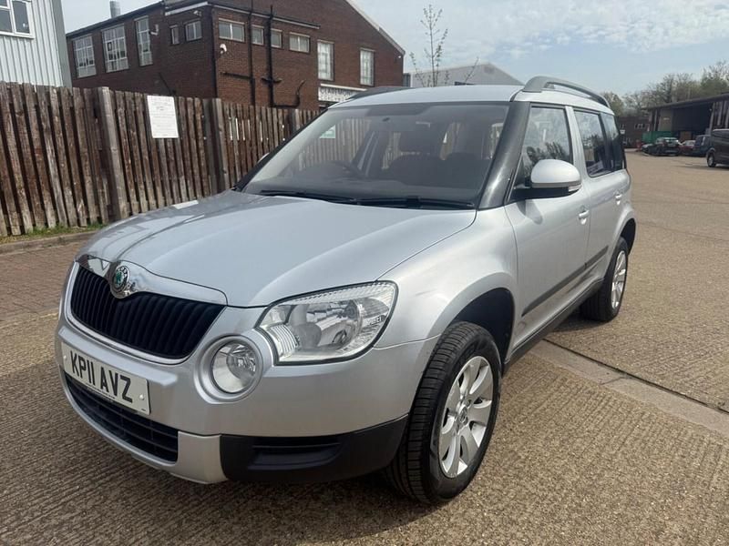 Used Skoda Yeti 105 HP (77 kW) 2011 Silver SUV